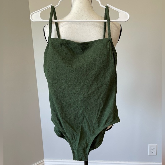 Kona Sol High Coverage one piece in size large NWT cruise vacation pool beach - Picture 1 of 9